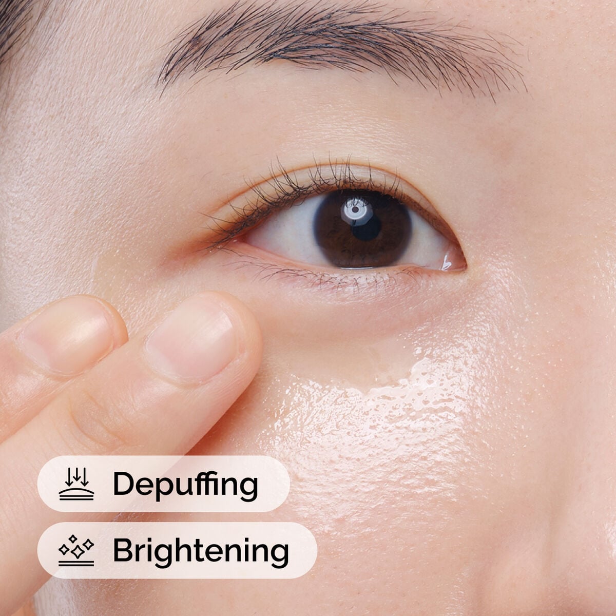 caffeine-solution-5-egcg-eye-serum-l5 ord-caffeine-solution-egcg-model-application-with-benefits.jpg