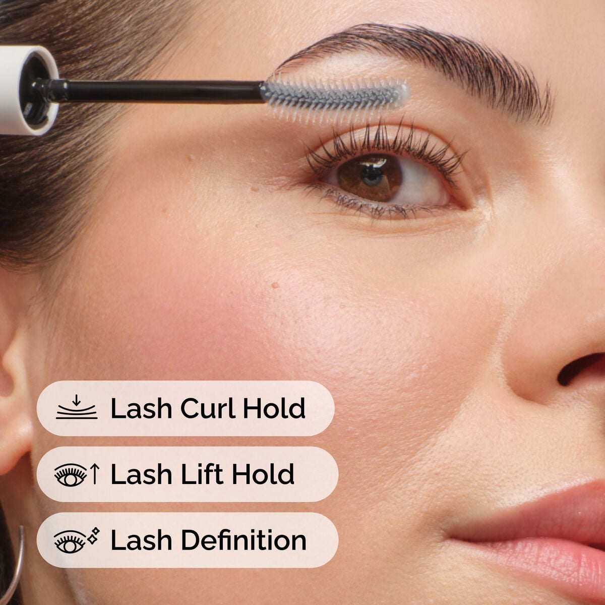lash-curl-finisher-x5 ord-lash-curl-finisher-model-application-with-benefits.jpg