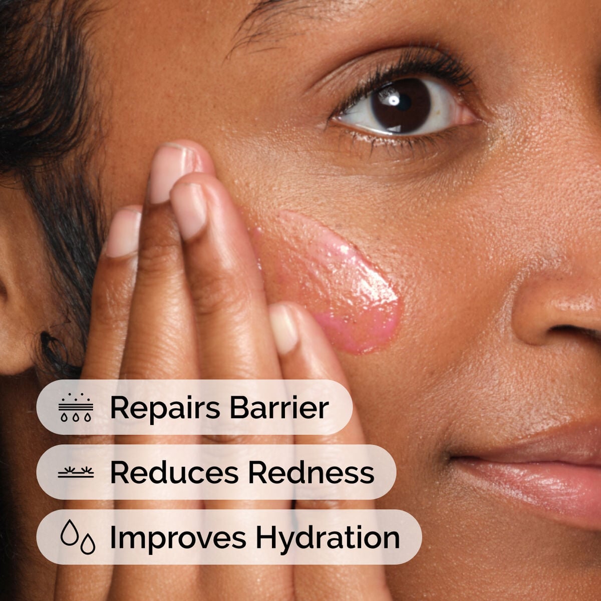 soothing-and-barrier-support-serum-set-o1 ord-soothing-barrier-support-serum-model-application-with-benefits.jpg